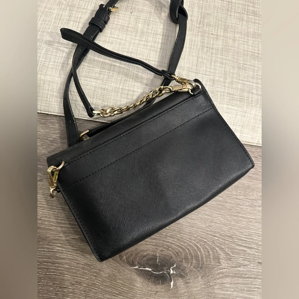 Michael Kors satchel - Picture 5 of 7